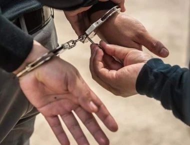 Λαμία: Προθεσμία να απολογηθεί την Τρίτη πήρε ο 69χρονος δικηγόρος ο οποίος αρνείται τα περί κακοποίησης των εγγονών του